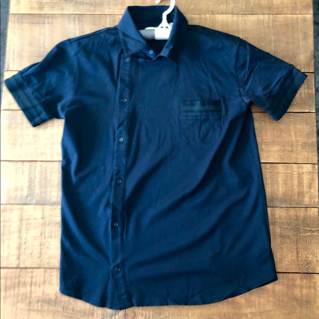Slvr Button Down